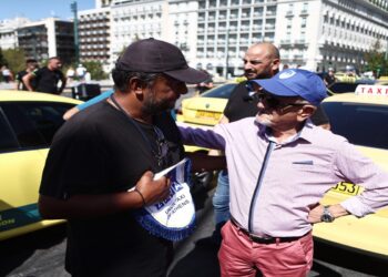 Στήριξη στον αγώνα του Πάνου Ρούτσι από τους οδηγούς ταξί της Αττικής
