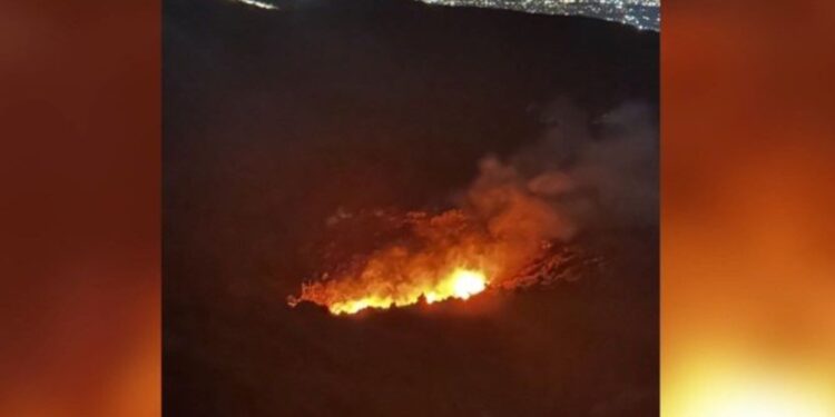 Φωτιά στην Πάρνηθα – Οριοθετήθηκε στο Μπάφι