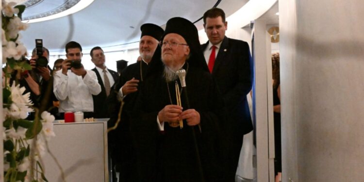 Συγκινητικός ο Οικουμενικός Πατριάρχης Βαρθολομαίος στη Νέα Υόρκη: Τιμητική εκδήλωση για τους ήρωες της 11ης Σεπτεμβρίου