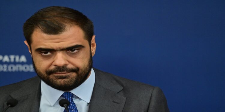 Παύλος Μαρινάκης: Έμμεση επιβεβαίωση πως η Σεμερτζίδου παραμένει μέλος της ΝΔ