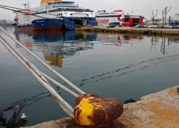 Απαγορευτικό απόπλου στα λιμάνια του Πειραιά, του Λαυρίου και της Ραφήνας