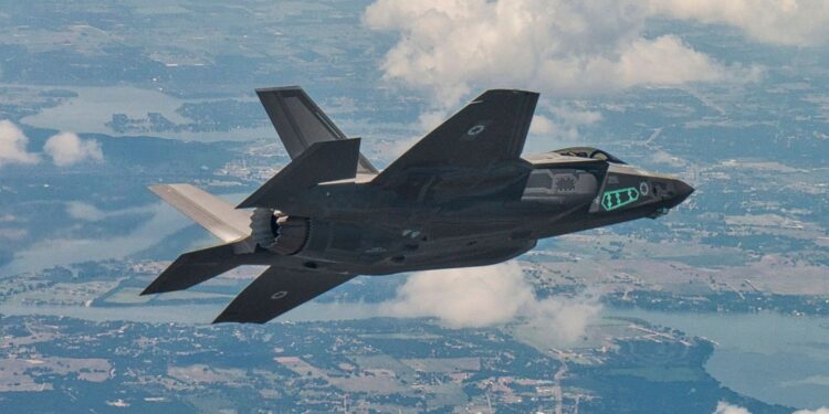 Πολωνία: Σήκωσε μαχητικά – Μαζική ρωσική αεροπορική επίθεση