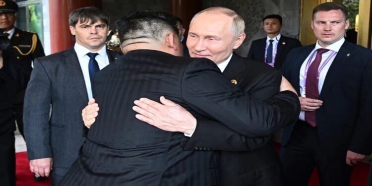 Kιμ Γιονγκ Ουν σε Βλάντιμιρ Πούτιν: «Θα ειδωθούμε σύντομα – Είναι αδελφικό καθήκον της Βόρειας Κορέας να βοηθήσει τη Ρωσία»