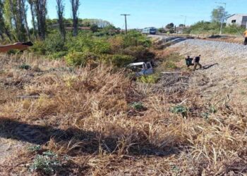 Σύγκρουση αγροτικού με τρένο στο Σουφλί σε αφύλακτη διάβαση – Τι απαντά η Hellenic Train