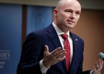 Θανατική ποινή για τον δολοφόνο του Τσάρλι Κερκ ζητά ο κυβερνήτης της Γιούτα