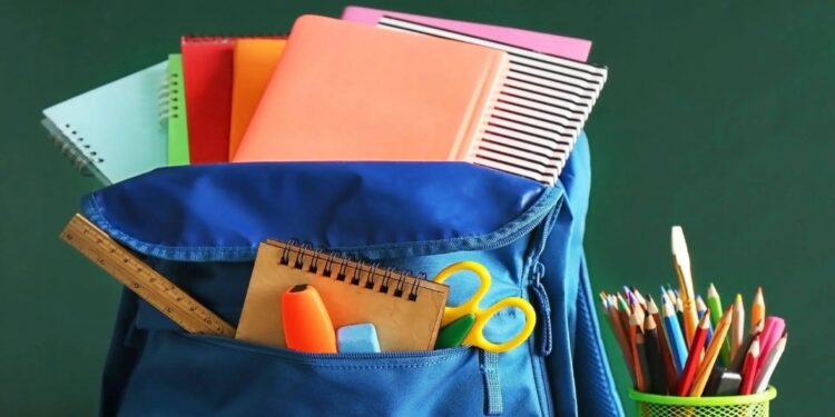 Βραχνάς για τους γονείς τα σχολικά είδη – 1.200 ευρώ το κόστος για κάθε παιδί