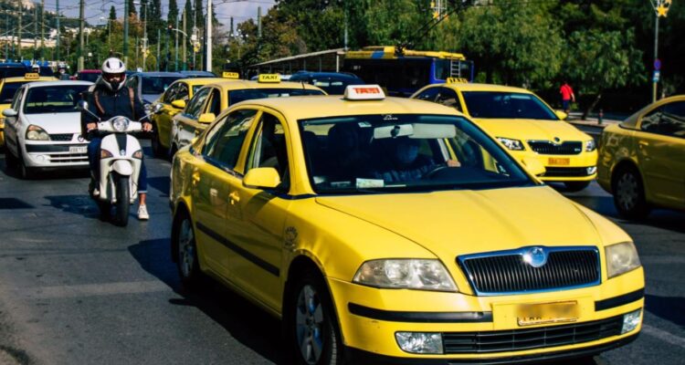 Αττική: 48ωρο χειρόφρενο τραβούν τα ταξί μέσα στην εβδομάδα – Αναλυτικά οι μέρες και ώρες