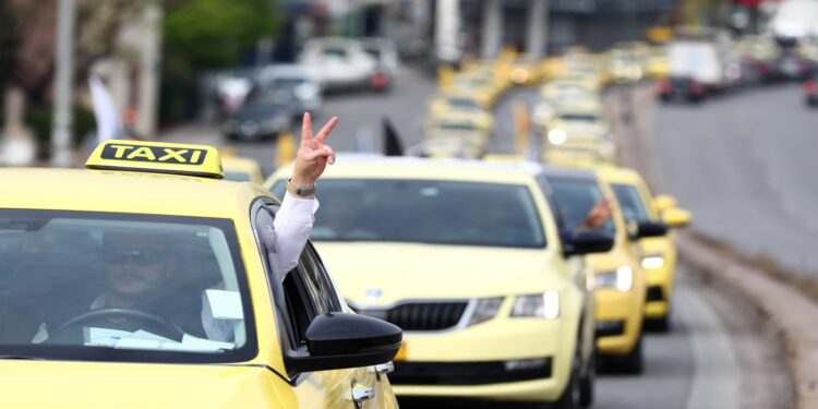 Χωρίς ταξί η Αττική από τα ξημερώματα – Πότε λήγει η απεργία
