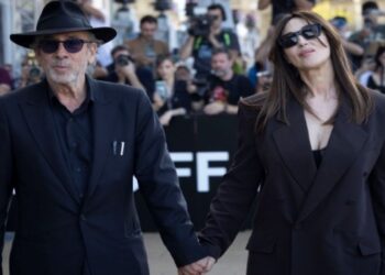 Ο Τιμ Μπάρτον και η Μόνικα Μπελούτσι ανακοίνωσαν ότι χωρίζουν