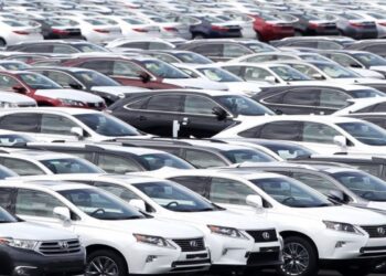 Ο Τραμπ μείωσε στο 15% τους δασμούς στα εισαγόμενα από την Ιαπωνία αυτοκίνητα