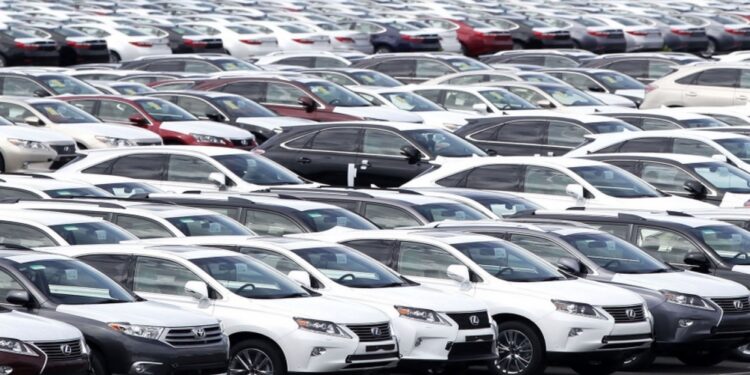 Ο Τραμπ μείωσε στο 15% τους δασμούς στα εισαγόμενα από την Ιαπωνία αυτοκίνητα