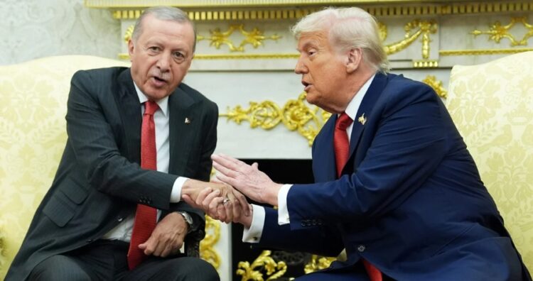 Λακωνικός, παρουσία Τραμπ ο Ερντογάν για Θεολογική Σχολή της Χάλκης: Θα κάνουμε ό,τι μας αναλογεί