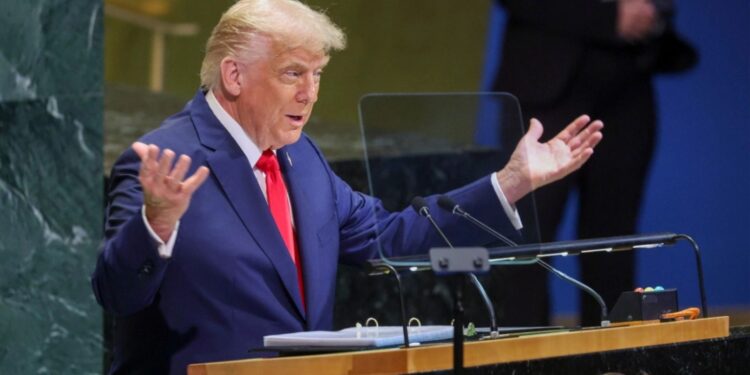 Ο Τραμπ τα τίναξε όλα στον αέρα από το βήμα του ΟΗΕ