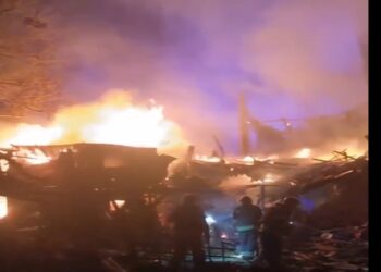 Τουλάχιστον δύο νεκροί και εννέα τραυματίες από ρωσικές επιδρομές στη νότια Ουκρανία