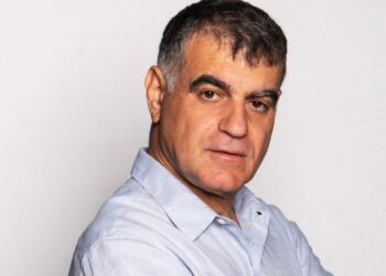 Δήλωση βόμβα του Βαξεβάνη – Ποιον αποκάλεσε «ξελιγωμένο μικροαστό»;