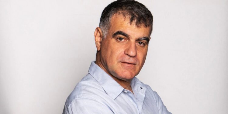 Δήλωση βόμβα του Βαξεβάνη – Ποιον αποκάλεσε «ξελιγωμένο μικροαστό»;