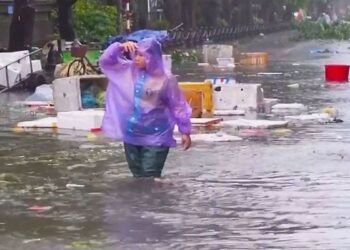 Βιετνάμ: Αυξάνονται οι νεκροί από το πέρασμα του τυφώνα Μπουαλόι