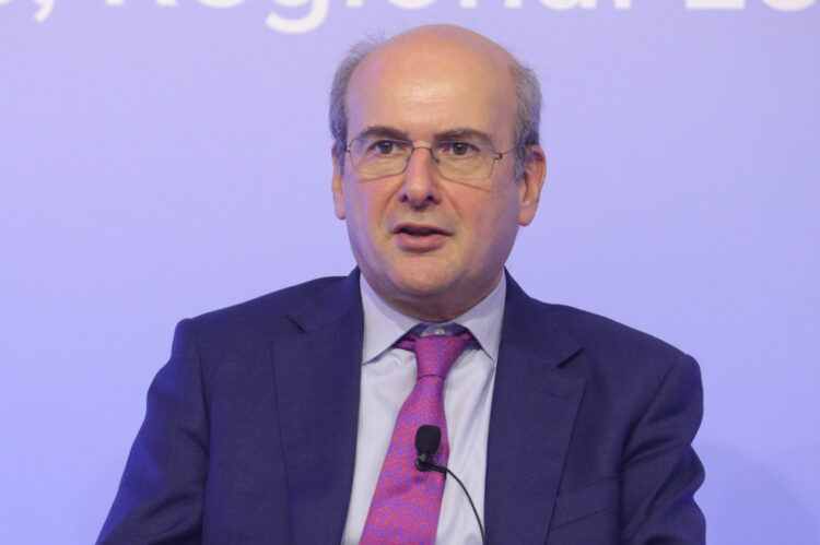 ΔΕΘ 2025: Παρεμβάσεις 1,5 δισ. ευρώ για τη μεσαία τάξη προανήγγειλε ο Χατζηδάκης