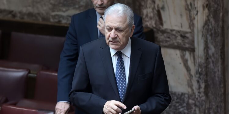 Αβραμόπουλος για Ρούτσι