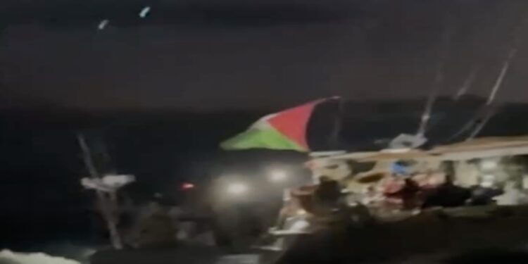 Gaza Freedom Flotilla: Τρία σκάφη αναχαιτίστηκαν από τον στρατό του Ισραήλ