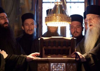 Άγιο Όρος: Ο «σχισματικός» του Κιέβου Επιφάνιος σε μοναστήρια εν μέσω αντιδράσεων