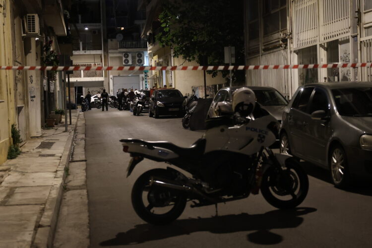 Θρίλερ στον Άγιο Παντελεήμονα: Νεκρός άνδρας σε διαμέρισμα – Ποιος εξετάζεται ως ύποπτος