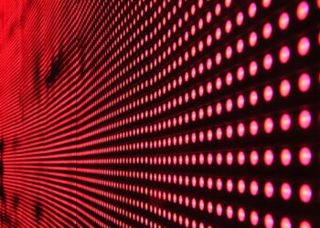 Data Centers: Η Κίνα υποθαλάσσια – Οι ΗΠΑ στο διάστημα