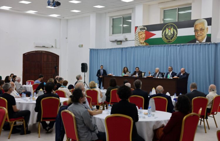 Ισραηλινοί ακτιβιστές συναντήθηκαν με τον Αμπάς στη Ραμάλα