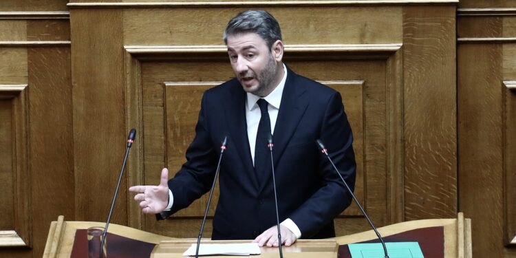 Βουλή: Σκληρή γλώσσα Ανδρουλάκη για την εξωτερική πολιτική της κυβέρνησης