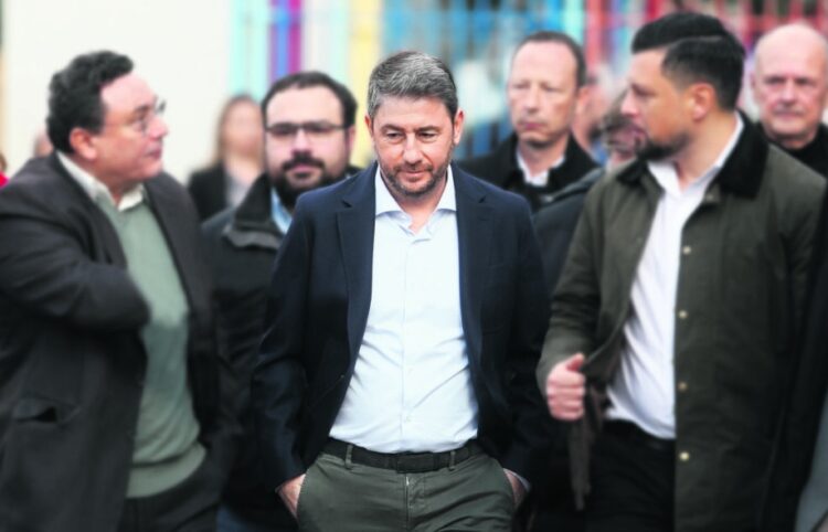 Άγνωστος Στρατιώτης: Πάλι με δύο γραμμές το ΠΑΣΟΚ