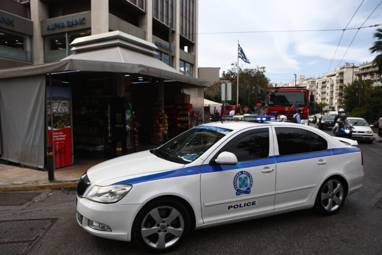 Φωτιά στον Πύργο Αθηνών – Επιχειρούν 18 πυροσβέστες