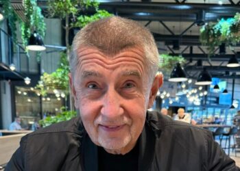 «Πρώτα η Τσεχία»: Η επικράτηση του τραμπικού ήθους στην Πράγα