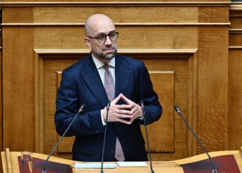 Ο Μπάρκας διαφωνεί με την αποχή της Αριστεράς από την κηδεία του Σαββόπουλου