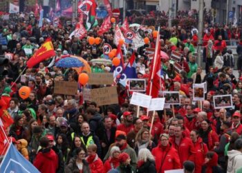 Βέλγιο σε κρίση: Μια μέρα μετά την γενική απεργία παραιτήθηκε ο υπουργός Προϋπολογισμού