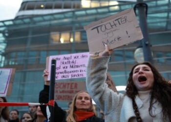 Ο Μερτς έπαθε AfD – Συγκέντρωση διαμαρτυρίας στο Βερολίνο για τη δήλωση για το «αστικό τοπίο» που επιβαρύνεται από τους μετανάστες