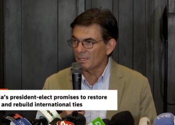 Βολιβία: Διαδηλώσεις για «νοθεία» μετά τη δεξιά στροφή