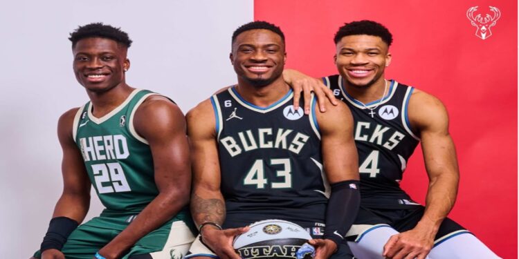 Στους Μπακς και ο Άλεξ Αντετοκούνμπο: Για πρώτη φορά στην ιστορία του NBA τρία αδέρφια στην ίδια ομάδα!