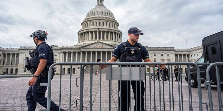 Shutdown στις ΗΠΑ: Ξανά λουκέτο στην ομοσπονδιακή κυβέρνηση μετά από επτά χρόνια