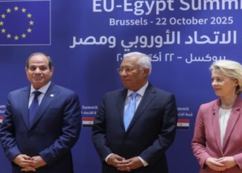 Οικονομική βοήθεια με τη μορφή δανείου 5 δισ. ευρώ υπέγραψαν οι ηγέτες της ΕΕ και της Αιγύπτου