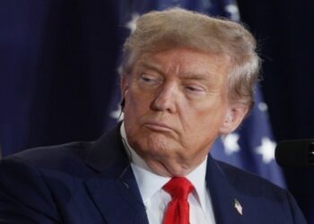 Φουντώνουν πάλι οι φήμες για την υγεία του Τραμπ