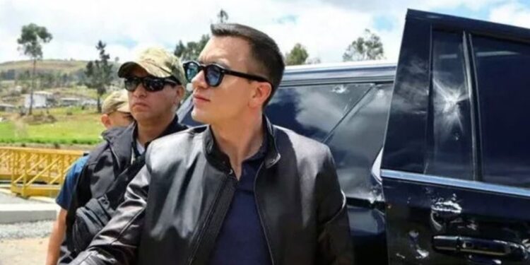 Ισημερινός: Mε δηλητηριασμένα σοκολατάκια προσπάθησαν να δολοφονήσουν τον Νομπόα