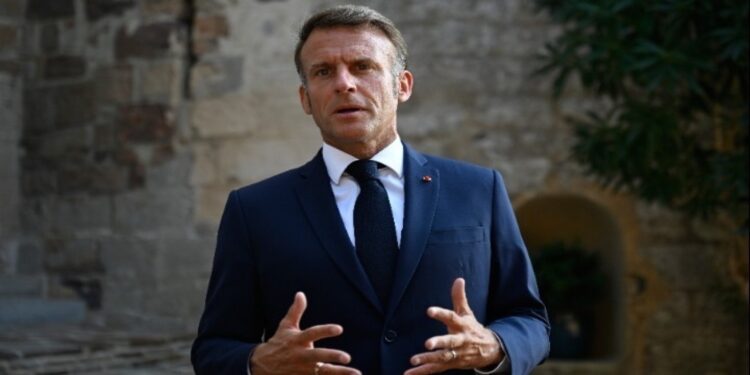 Μακρόν για Λούβρο: Σειρά μέτρων για τον εκσυγχρονισμό της ασφαλείας του μουσείου