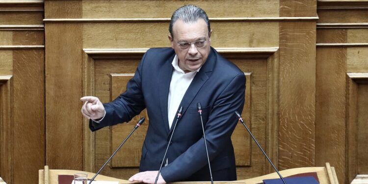 Φάμελλος σε Μητσοτάκη: Πάτε από εθνική ήττα σε εθνική ήττα