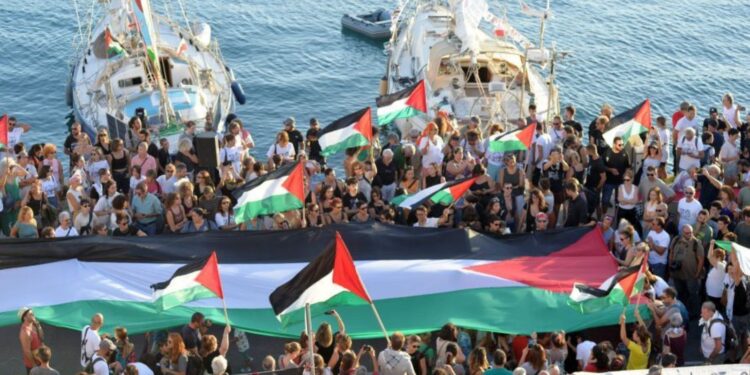 Σε απεργία πείνας 11 Έλληνες του Global Sumud Flotilla