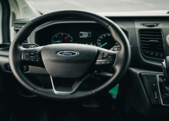 Ford: Ανακαλεί πάνω από ένα εκατομμύριο οχήματα για λόγους ασφαλείας