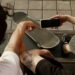 Η Gen Z ζει την απόρριψη: Με πτυχία, χρέη και χωρίς δουλειά