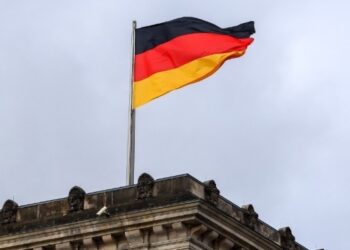 Γερμανία: Διχασμένος ο κυβερνητικός συνασπισμός για τη στρατιωτική θητεία