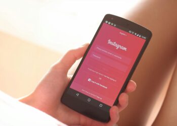 Instagram: «Στοχοποιεί» έφηβους με ψυχολογικές ευπάθειες