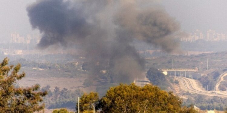 Iσραηλινά πλήγματα σε «τρομοκρατικές υποδομές» της Χεζμπολάχ στο νότιο Λίβανo