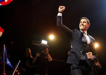 Ποιος είναι ο 38χρονος Ρομπ Γιέτεν: Θα γίνει ο πρώτος ανοιχτά γκέι πρωθυπουργός της Ολλανδίας